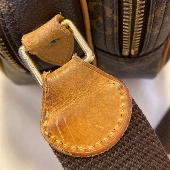 Louis Vuitton Reporter Bag with Signature Monogram Sale - Picture 6 of 11